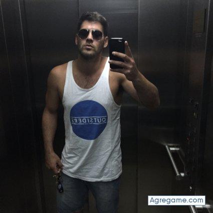 santifb chico soltero en Tristán Suárez