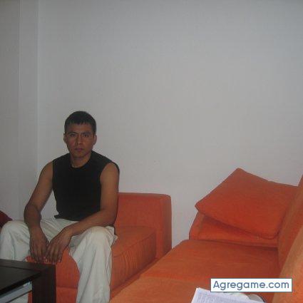 morocho chico soltero en Barcelona