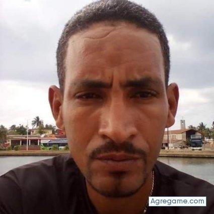 yoneisel chico soltero en Varadero