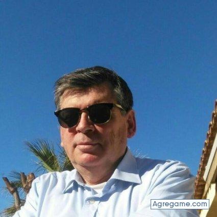 Foto de olmos, 65 años en Valencia