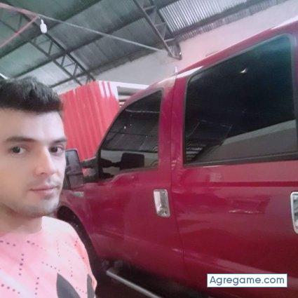 Santinho chico soltero en Salto Del Guairá