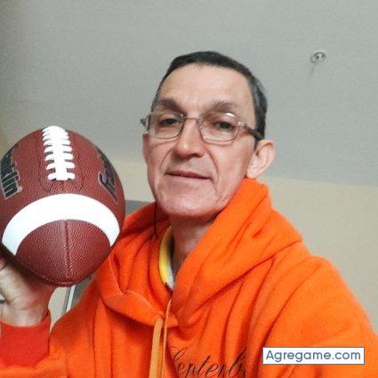 Toribio24 chico separado en Mundelein