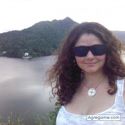 Libelula chica soltera en 