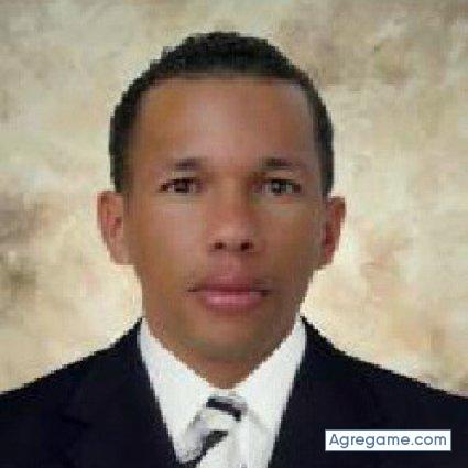 Halconexperto chico soltero en Santo Domingo