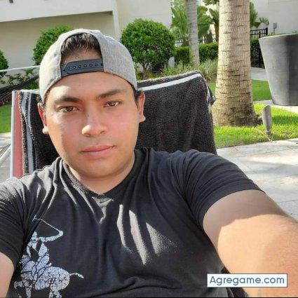 Lizer24 chico soltero en Greenville