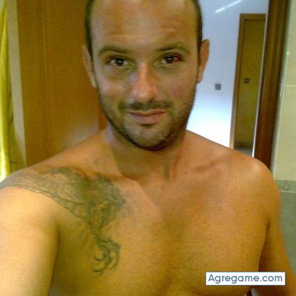 ethancastello chico divorciado en Cullera