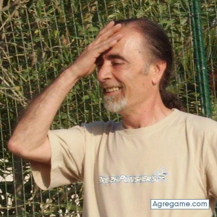 EnriqueBen chico separado en Calahonda