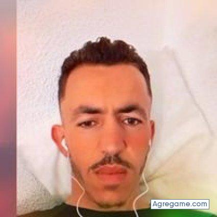 -------7852 chico soltero en Carmen Del Paraná