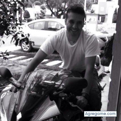 Motoroy chico soltero en Coacalco De Berriozábal