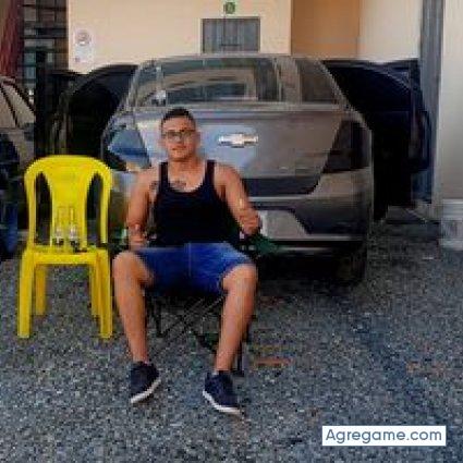 christianbriones chico soltero en Balzar