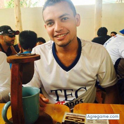 Bbm1990 chico soltero en Turrialba
