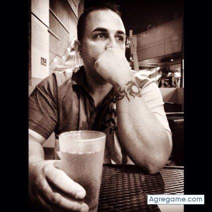 Carlosalbertorojas chico soltero en Alexandria