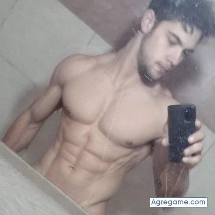 FRANCO23CM chico soltero en Crespo