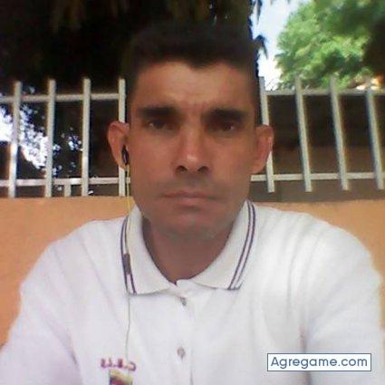 aromides chico soltero en Ciudad Bolívar