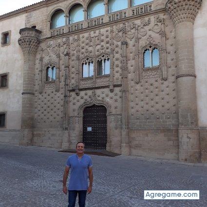 JUANCARLOSCARES chico soltero en Torrevieja