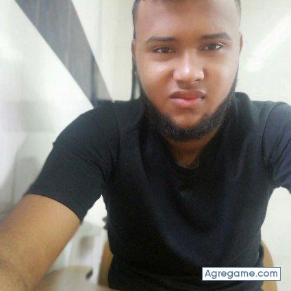 Ale_Gelvis chico soltero en Sabana Grande