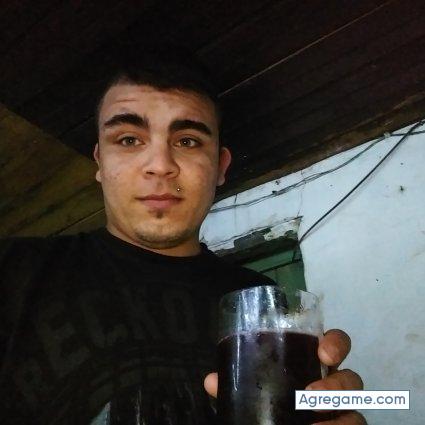 Isacc863 chico soltero en Lobería