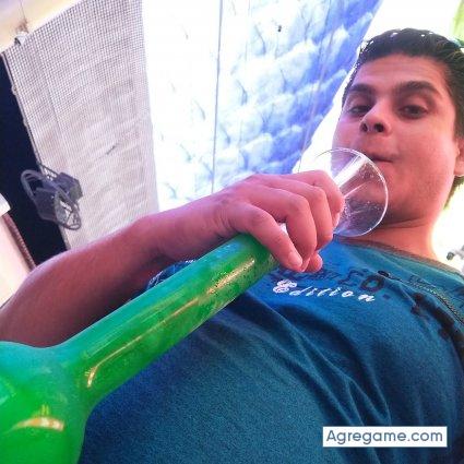 Terminator001 chico soltero en Whittier