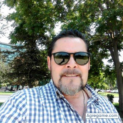 Eduardolalo2025 chico casado en Santiago