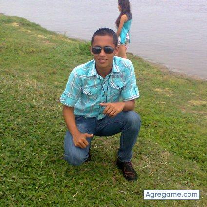Damian_Rosero chico soltero en Everett