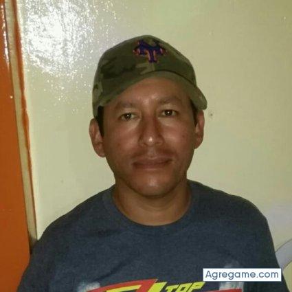 Dirck chico soltero en Collique Bajo