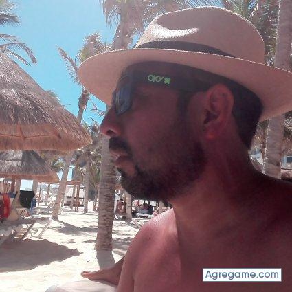 Cristianalfo chico soltero en Laguna Verde