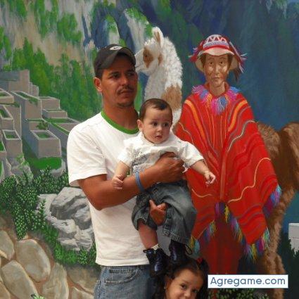 juliocesaralmanza chico soltero en Morehead City