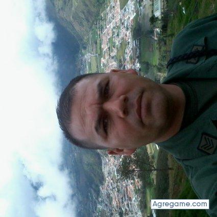 planeta0 chico soltero en Michelena