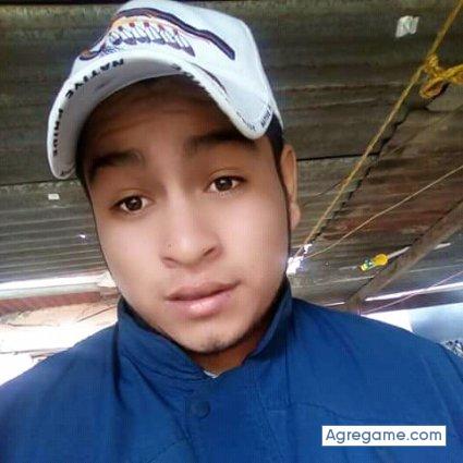 Enriqueluis126 chico soltero en Guatemala