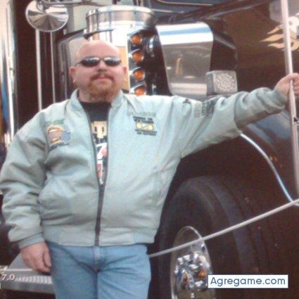 BikerSergi chico soltero en Cerdanyola del valles