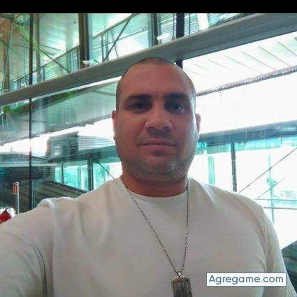 Pickle chico soltero en Morazán