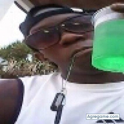 Alvertina chico soltero en Ciudad Ojeda