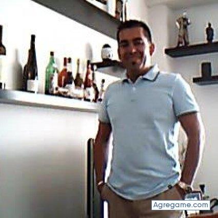 pezcadito chico soltero en Madrid