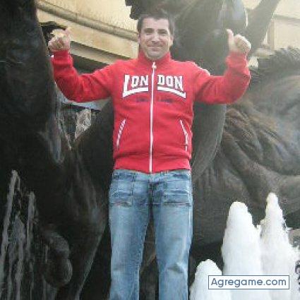 mario8 chico soltero en Barcelona