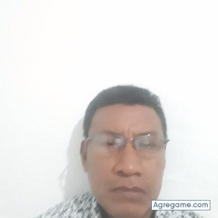 ErnestoSivar chico soltero en San Salvador