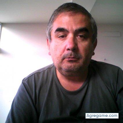 sokrates chico divorciado en Sabadell