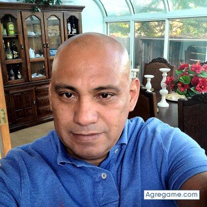 Sanfranciscoca chico soltero en Hialeah Gardens