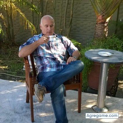 Yoyihavana66 chico soltero en Coral Springs