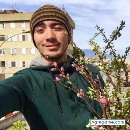 ZpolR chico soltero en Armenia