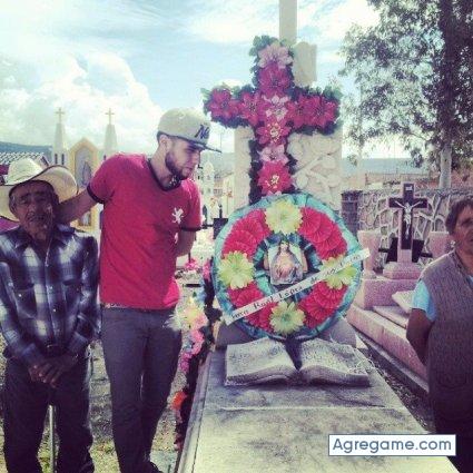 rigobertolopez5501 chico soltero en Sanger