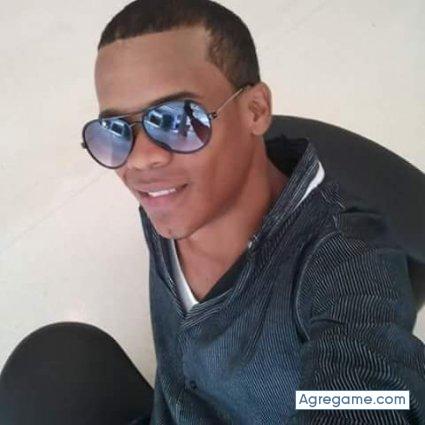 Frankmusic chico soltero en Santo Domingo Oeste