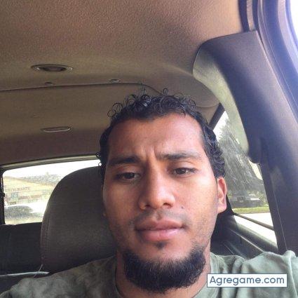 CatrachoGT chico separado en Wilmington