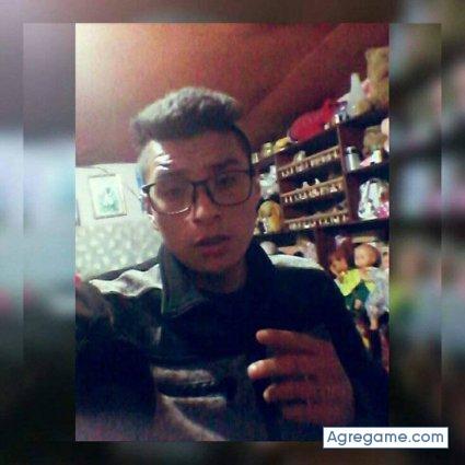 javierpatricio5631 chico soltero en Quito