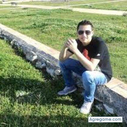 golcharumbreon chico soltero en Trujillo