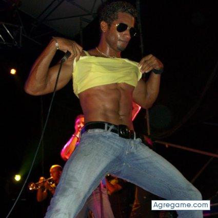 luiiis chico soltero en Nuevo Baztan