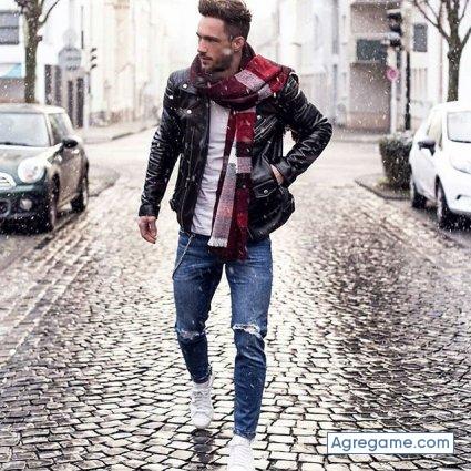 leovenh chico casado en Almería