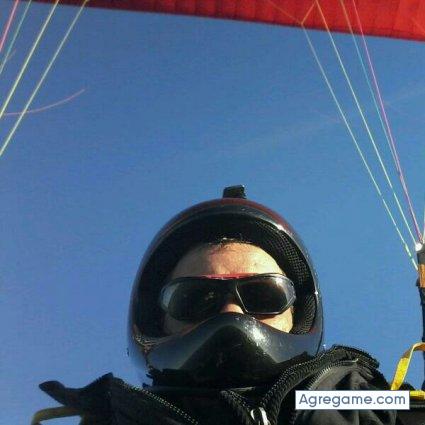 hiru3 chico soltero en Pamplona