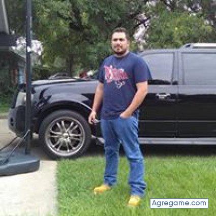 ubaldoesteban chico soltero en Houston