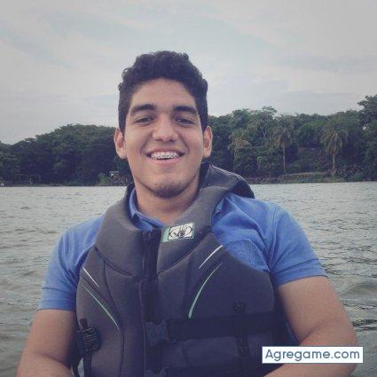 VictorArana96 chico soltero en La Virgen