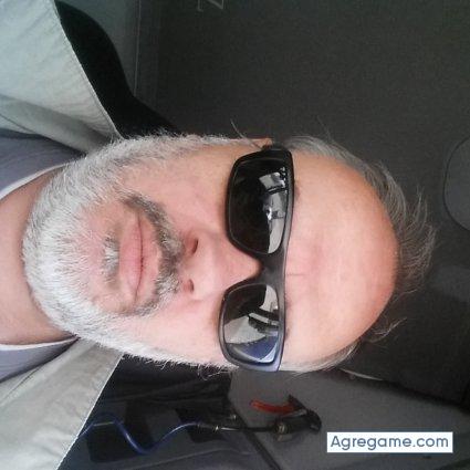 santyvazquez19655 chico casado en Guitiriz